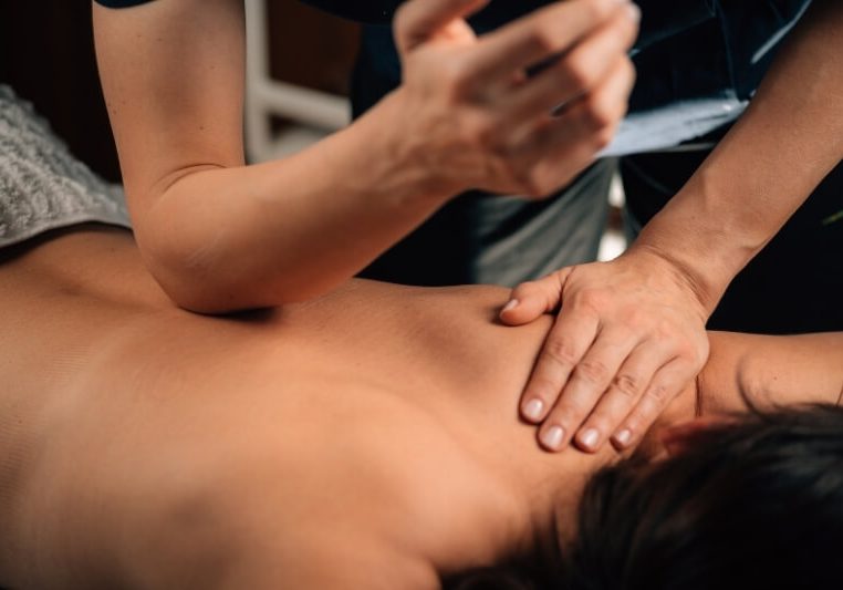 elbow-in-back-massage